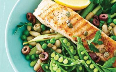 Grilled Salmon with Asparagus and Cannellini Beans